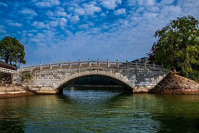 差差差三十分钟很疼：三十分钟失控引发的连锁反应,现代人时间管理困境引热议