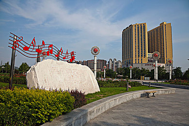 红桃视频网页：新兴短视频平台红桃视频网页,如何在监管与竞争中突围-2