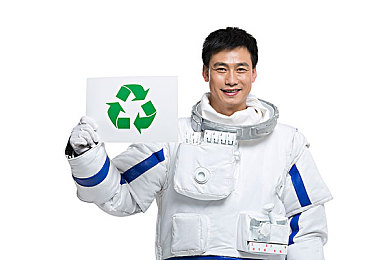 拍戏H现场滑进去了嗯啊H｜惊魂一滑，幕后匠心：揭秘影视拍摄安全背后的故事-3