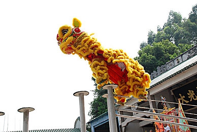 三上悠亚的作品列表：从偶像到多栖艺人,三上悠亚的华丽转型与成功之路-4
